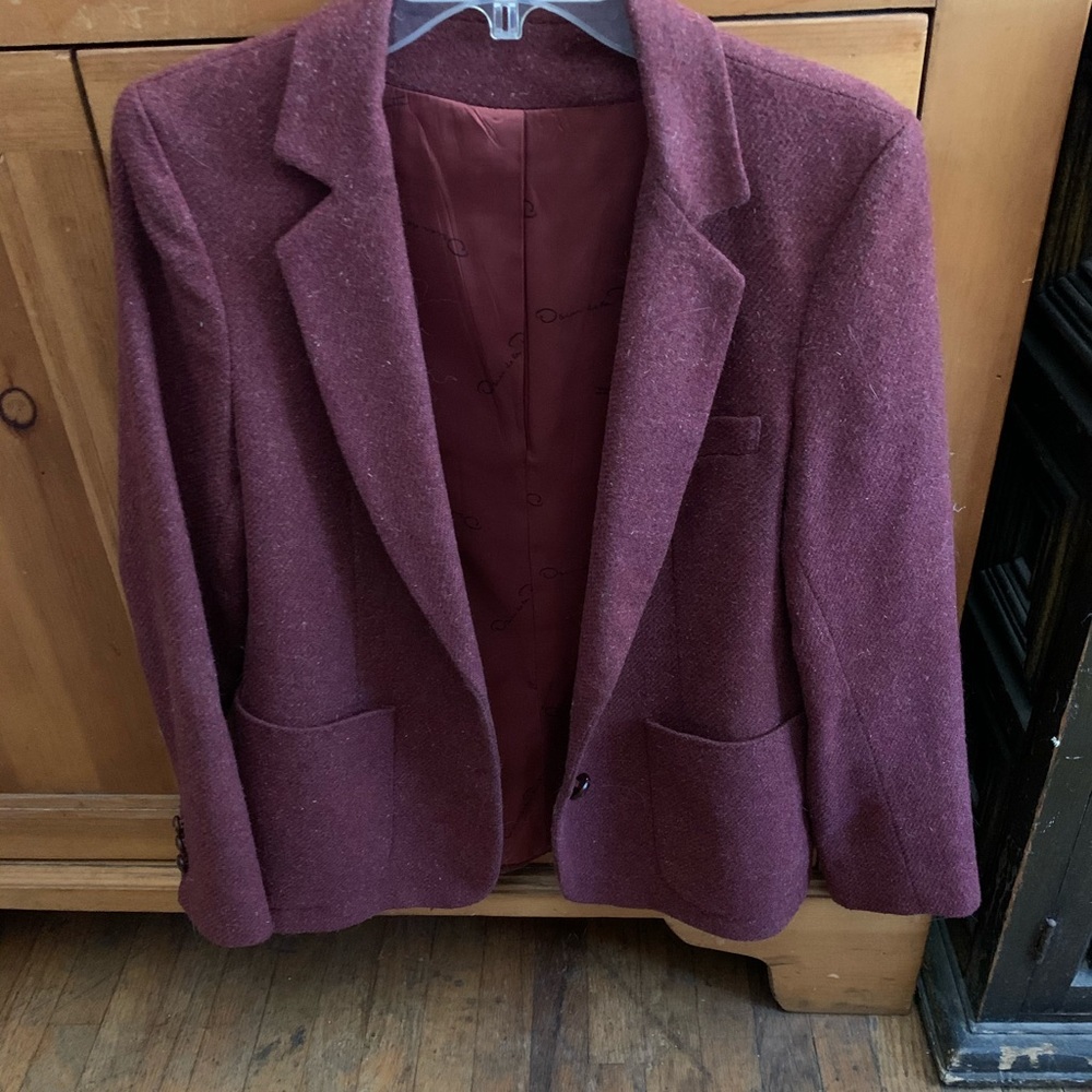 Wine color vintage blazer
